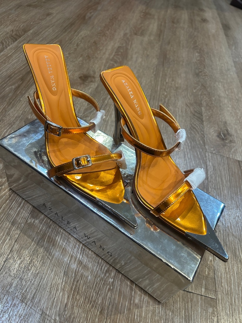 AZALEA WANG Metallic Gold Strappy Pointed-Toe Heels